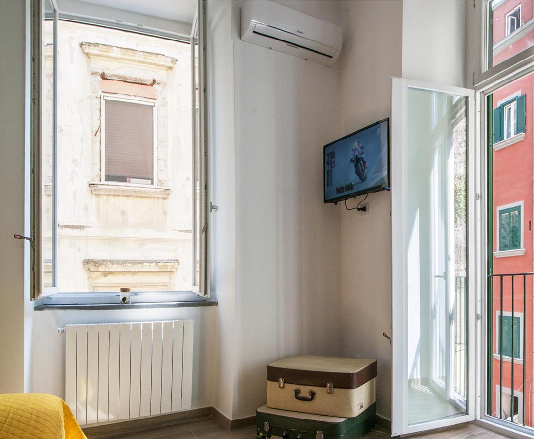 Dimora Ventaglieri Apartment Napoli Bagian luar foto